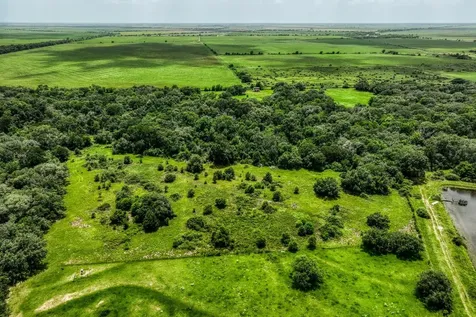 1865 County Road 114 Garwood TX 77442