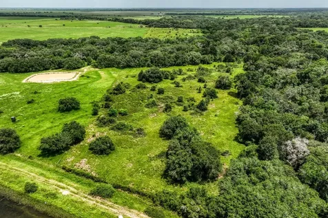 1865 County Road 114 Garwood TX 77442