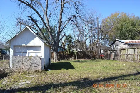 526 Kress Street Houston TX 77020