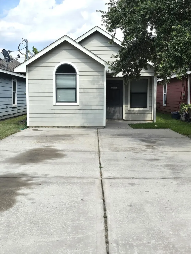 2112 Davis Street Houston TX 77026