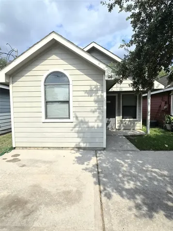 2112 Davis Street Houston TX 77026