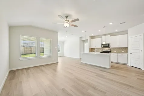 5108 Redbud Valley Drive Pearland TX 77584
