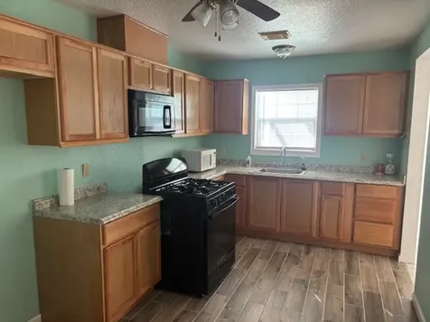 101 Pompano Avenue Galveston TX 77550