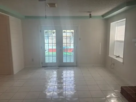 101 Pompano Avenue Galveston TX 77550