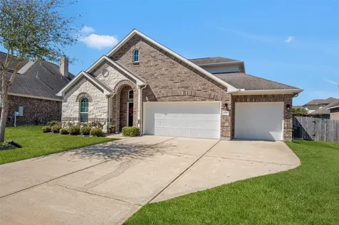 405 W Bend Drive League City TX 77573