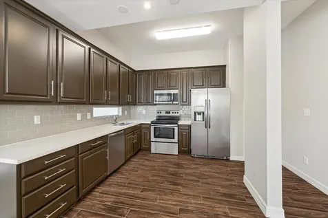 2624 Detering Street Houston TX 77007