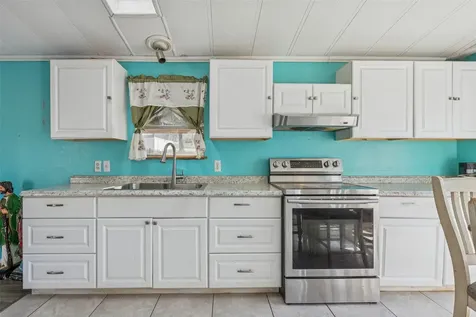 242 Pear Street Livingston TX 77351