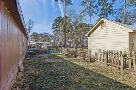 242 Pear Street Livingston TX 77351
