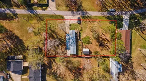 242 Pear Street Livingston TX 77351