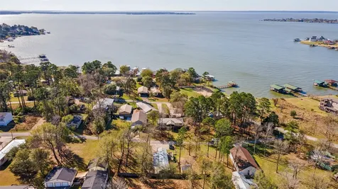 242 Pear Street Livingston TX 77351