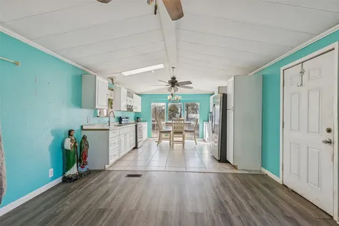 242 Pear Street Livingston TX 77351