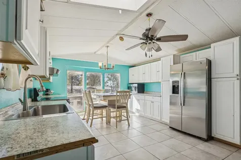 242 Pear Street Livingston TX 77351