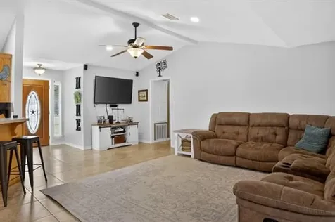 180 County Road 839 Buna TX 77612
