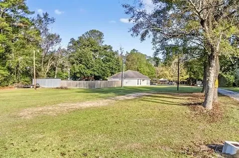 180 County Road 839 Buna TX 77612