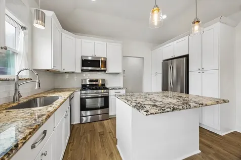 5105 Chapman Street Houston TX 77009