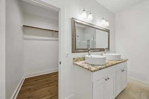 5105 Chapman Street Houston TX 77009