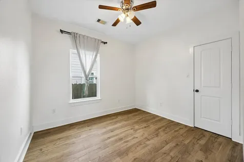 5105 Chapman Street Houston TX 77009