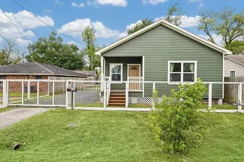 5105 Chapman Street Houston TX 77009