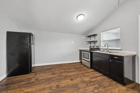 5105 Chapman Street Houston TX 77009