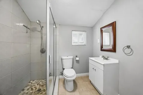 5105 Chapman Street Houston TX 77009