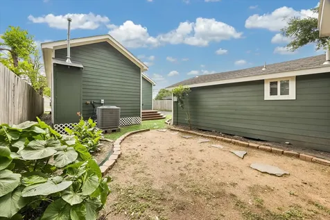 5105 Chapman Street Houston TX 77009