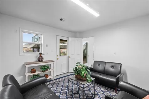 933 Bonita Street Bayou Vista TX 77563