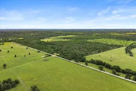 288 Charcoal Road Waelder TX 78959