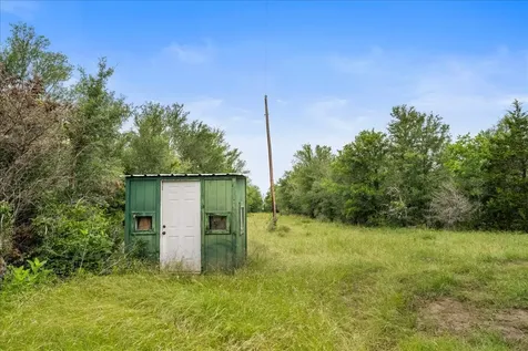 288 Charcoal Road Waelder TX 78959