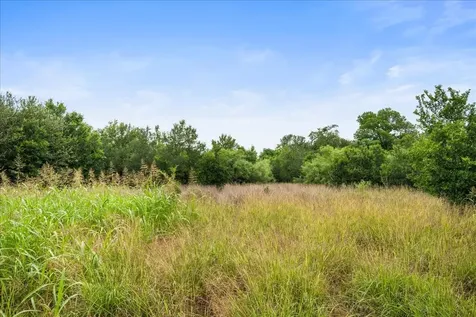 288 Charcoal Road Waelder TX 78959