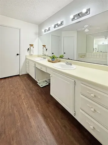 16230 Katherine Lane Channelview TX 77530