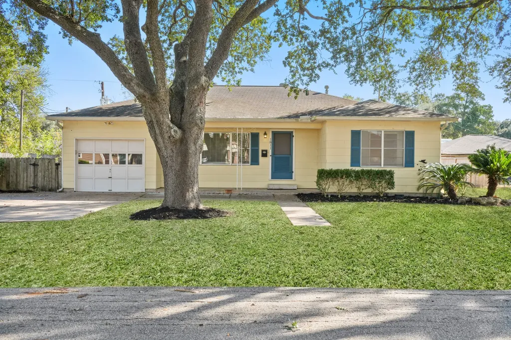 1811 Mulcahy Street Rosenberg TX 77471
