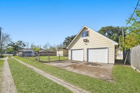 1811 Mulcahy Street Rosenberg TX 77471