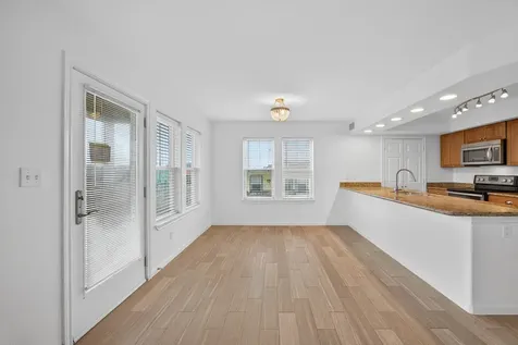 4207 Reeves Drive Galveston TX 77554