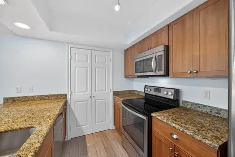 4207 Reeves Drive Galveston TX 77554