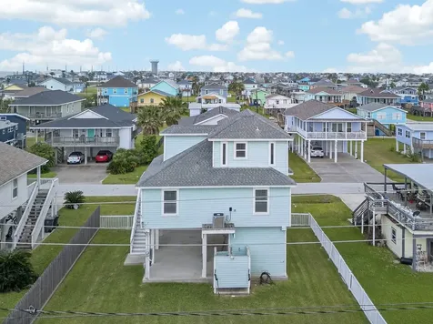 4207 Reeves Drive Galveston TX 77554