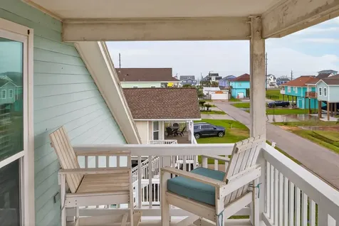 4207 Reeves Drive Galveston TX 77554