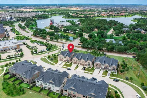 6526 Bramble Cove Lane Fulshear TX 77441