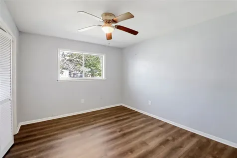238 Sleepy Hollow Drive Lake Jackson TX 77566