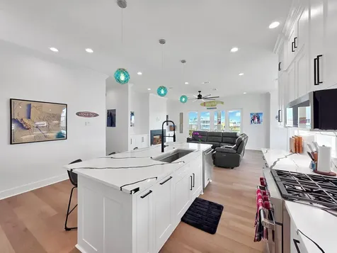 1060 Waterways Drive Crystal Beach TX 77650