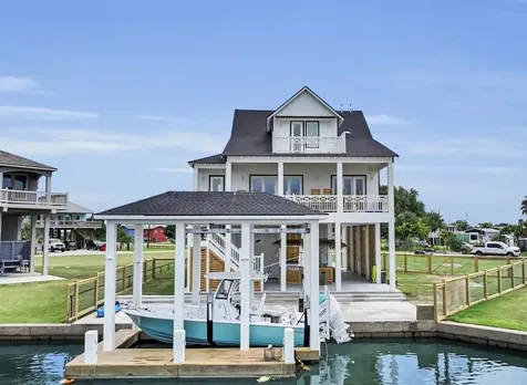 1060 Waterways Drive Crystal Beach TX 77650