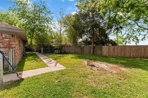 9739 Philmont Drive Houston TX 77080