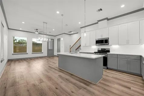 4019 Stassen Street A Houston TX 77051
