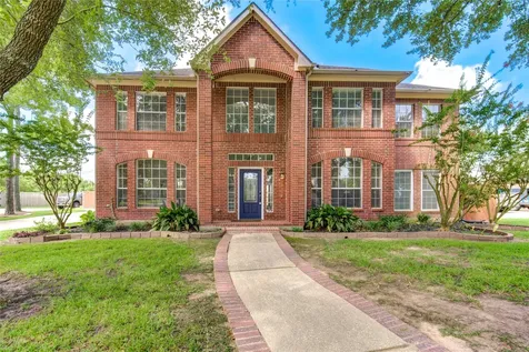 1016 Applewood Drive Friendswood TX 77546