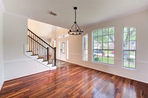 1016 Applewood Drive Friendswood TX 77546