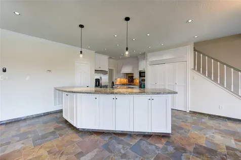 1016 Applewood Drive Friendswood TX 77546