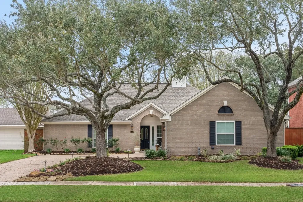 1418 Briarbend Drive Sugar Land TX 77479
