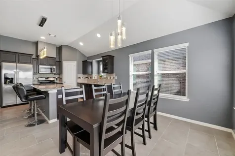 11 Coconut Palms Court Manvel TX 77578