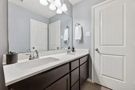 11 Coconut Palms Court Manvel TX 77578