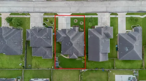 11 Coconut Palms Court Manvel TX 77578