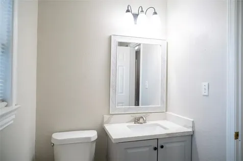 5502 Elm Tree Drive Houston TX 77048